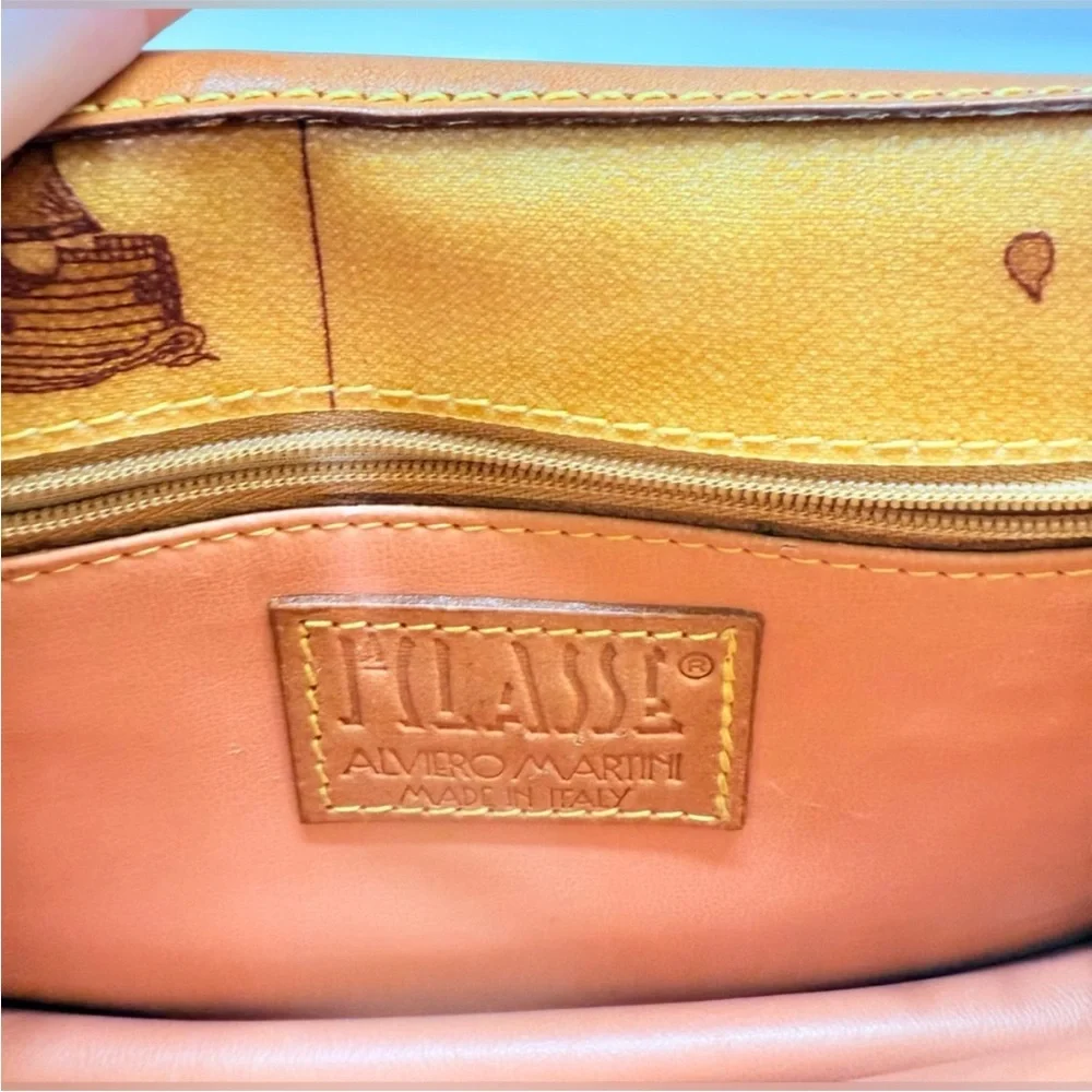 Alviero Martini 1a Classe Geo- Clutch wristlet bag EUC - Picture 9 of 15